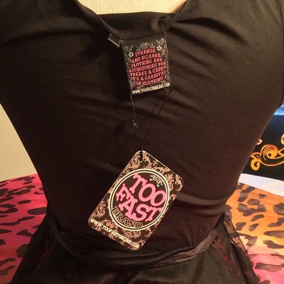 Too Fast Eat Me Shirt w/mini flounce upon bottom w coordinate scarf ombreleopard - Picture 15 of 16